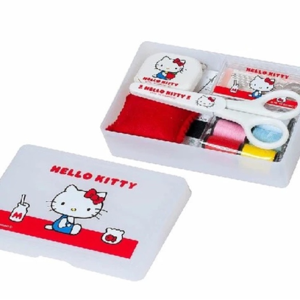 Sanrio Hello Kitty Sewing Set